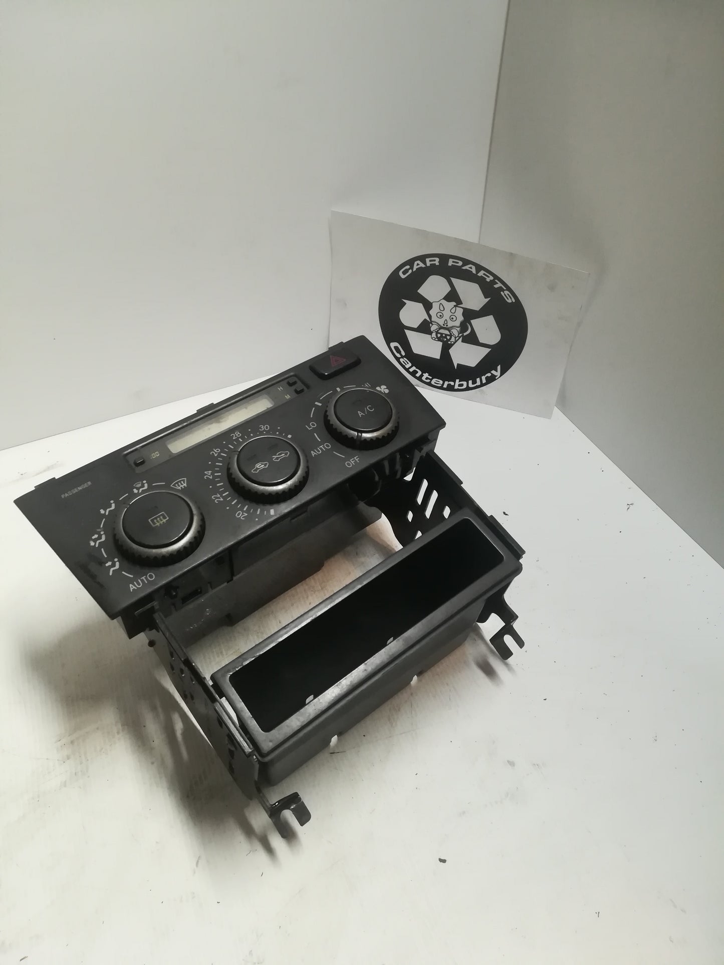 Heater & A/C Controls w/Stereo Trim Pocket