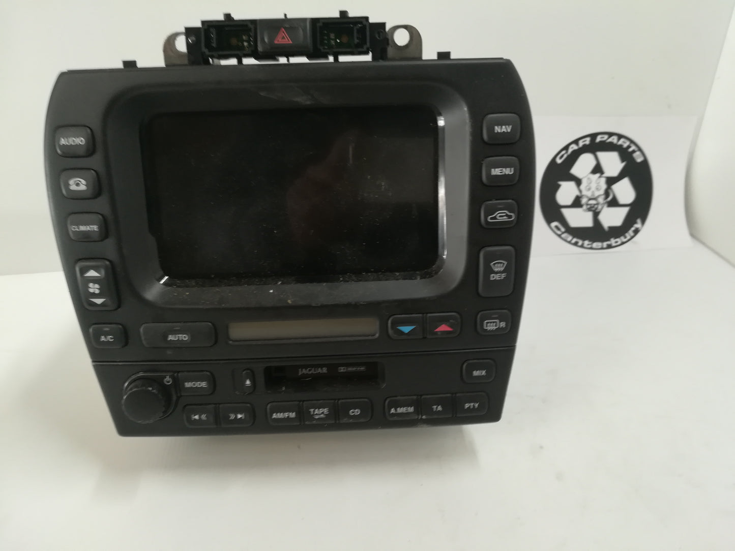 Heater & A/C & Stereo Unit w/SatNav -1x43 10e889 ee