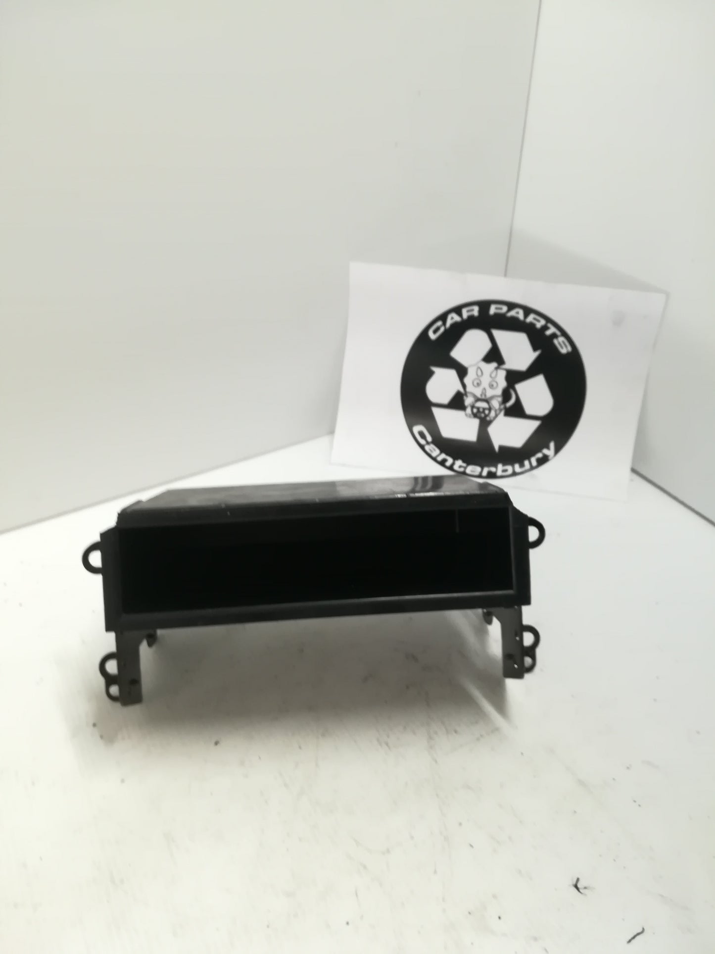 Dash Pocket/Stereo Pocket Single DIN w/Stereo Brackets