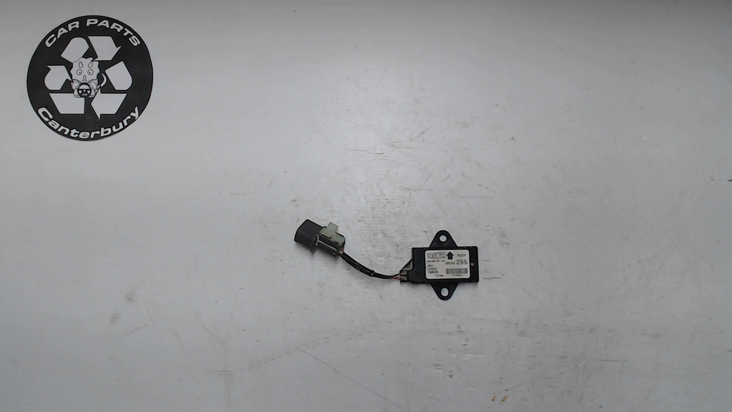 Keyless Entry Antenna - MN141295