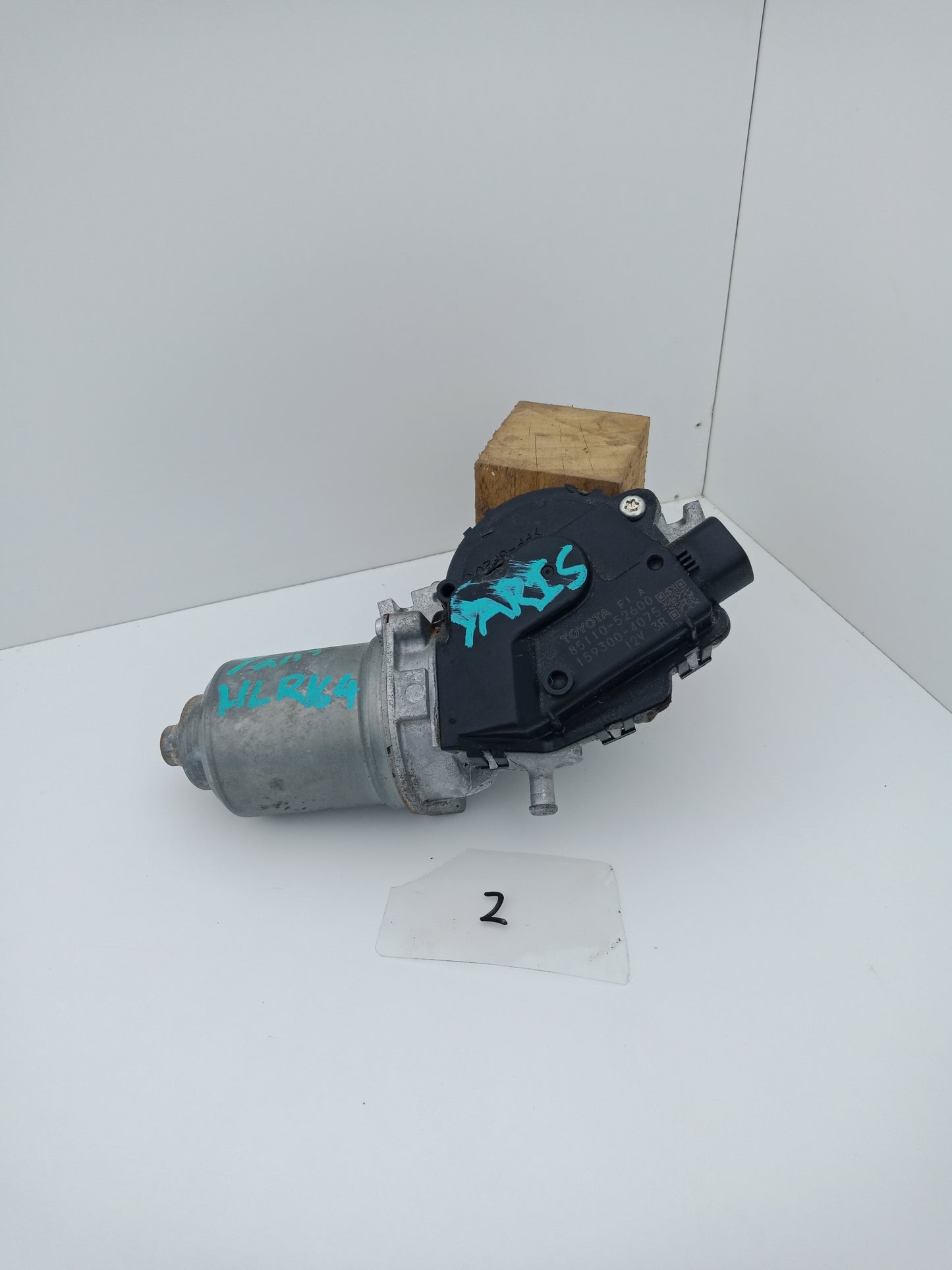 Wiper Motor F 85110-52600