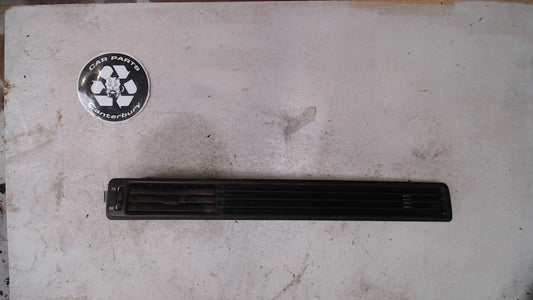 Dash Vent Rgiht and Trim