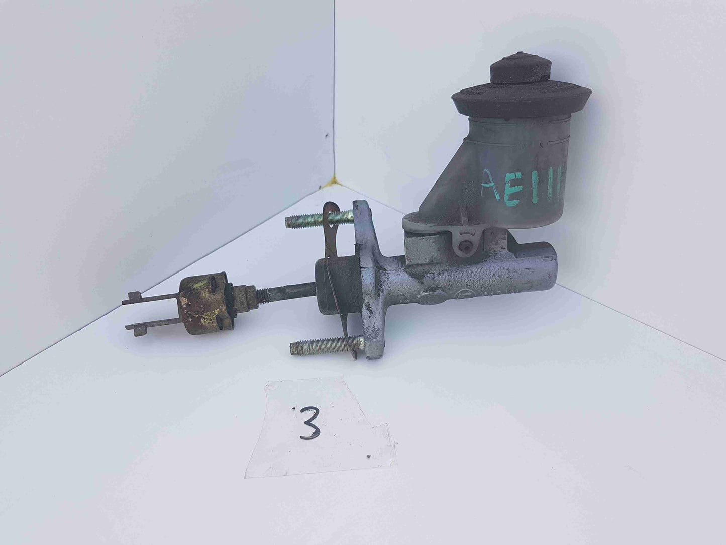 Clutch Master Cylinder - No Cap