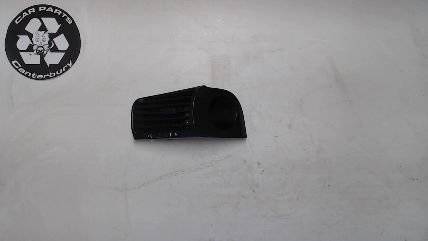 Door Vent F/L 1 384 087
