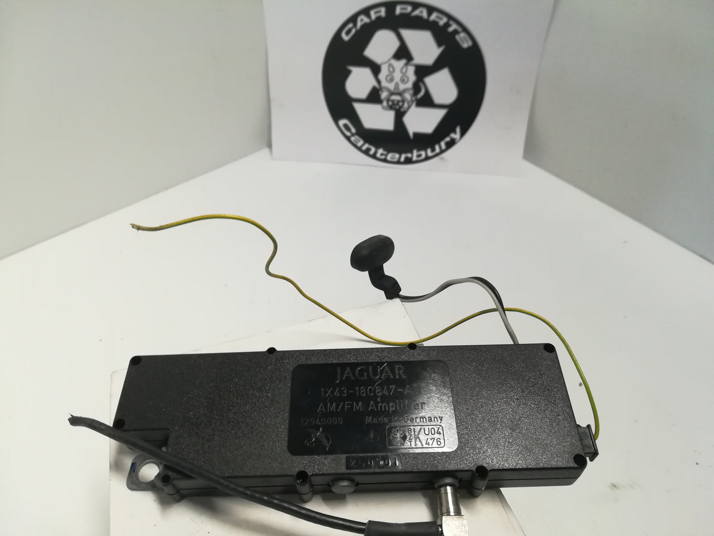 AM FM Amplifier -1X43-18C847-AB
