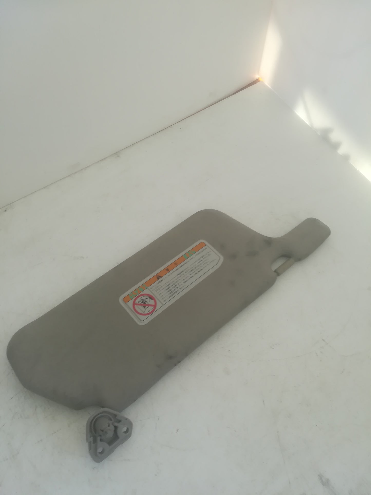 Sun Visor L
