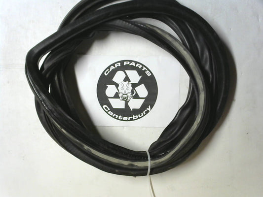 Door Seal R