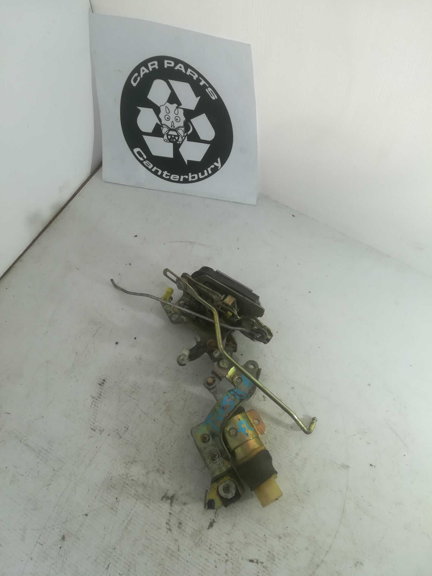 Door Latch F/L