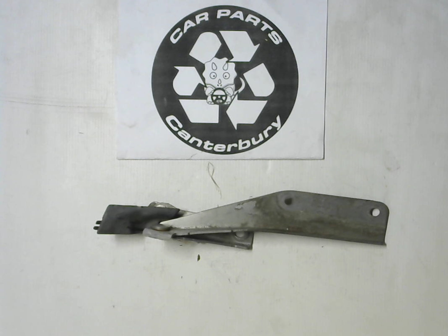 Bonnet Hinge R w/Trim