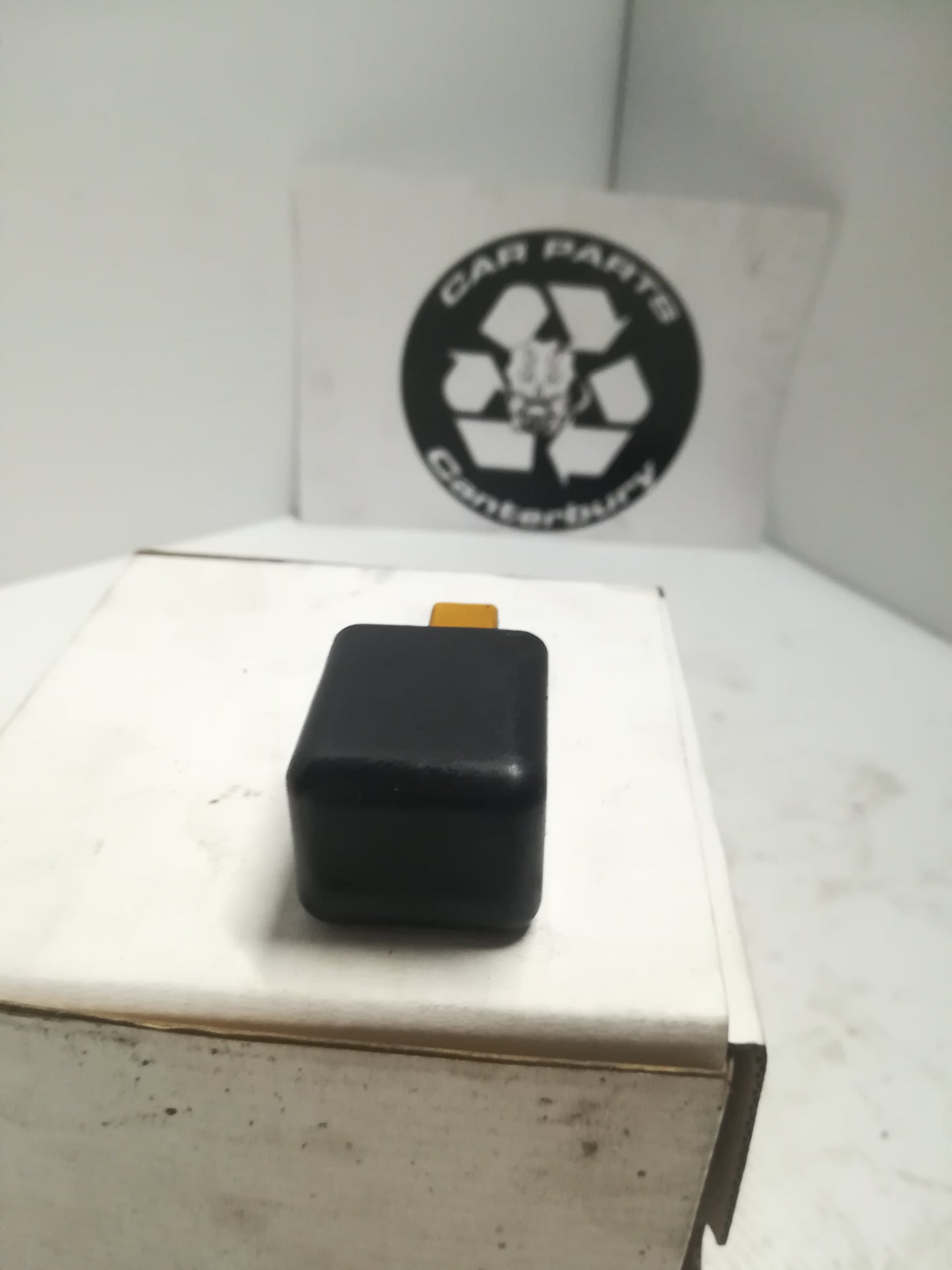 Relay MD113566