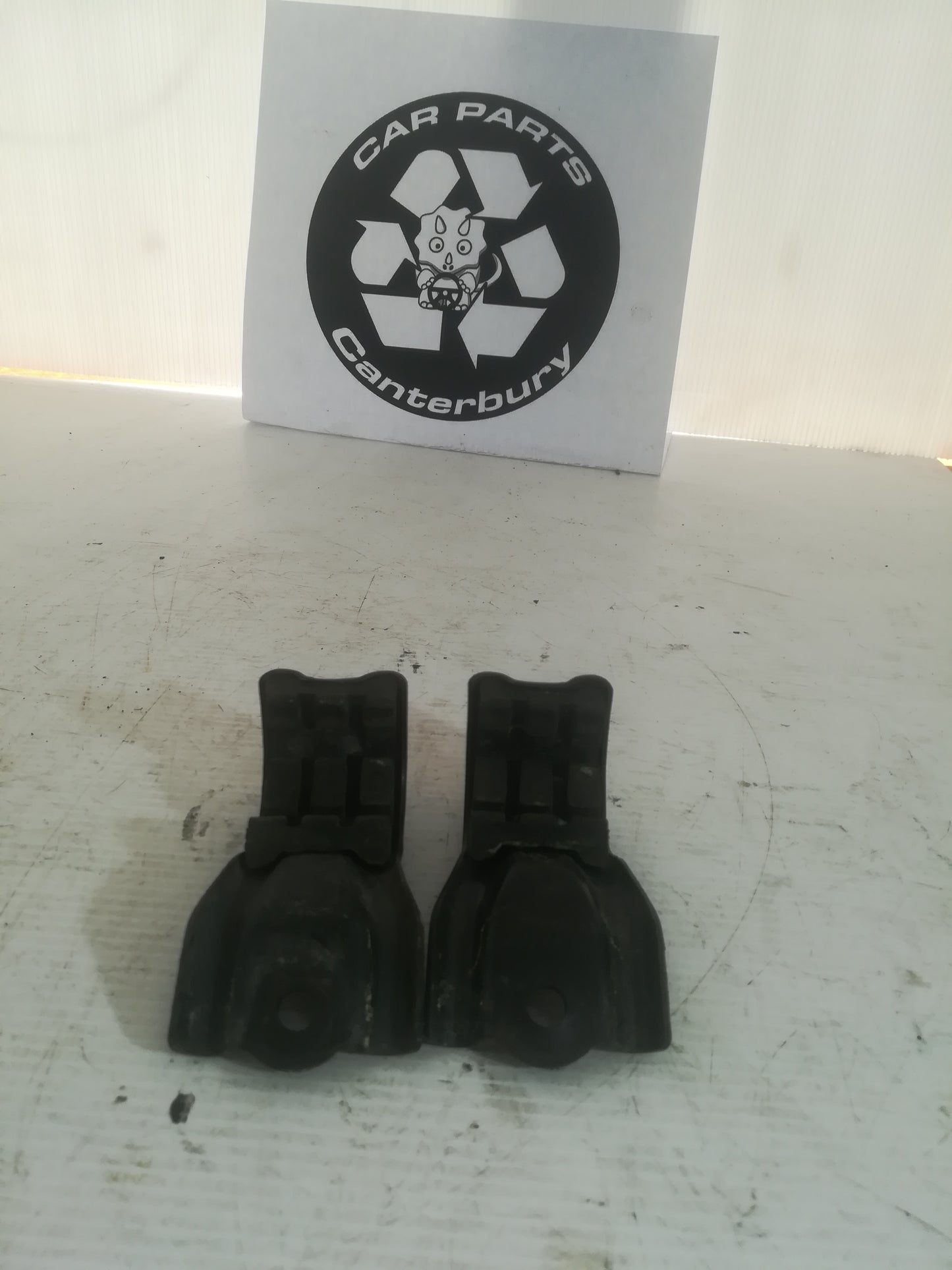 Upper Radiator Mount Pair