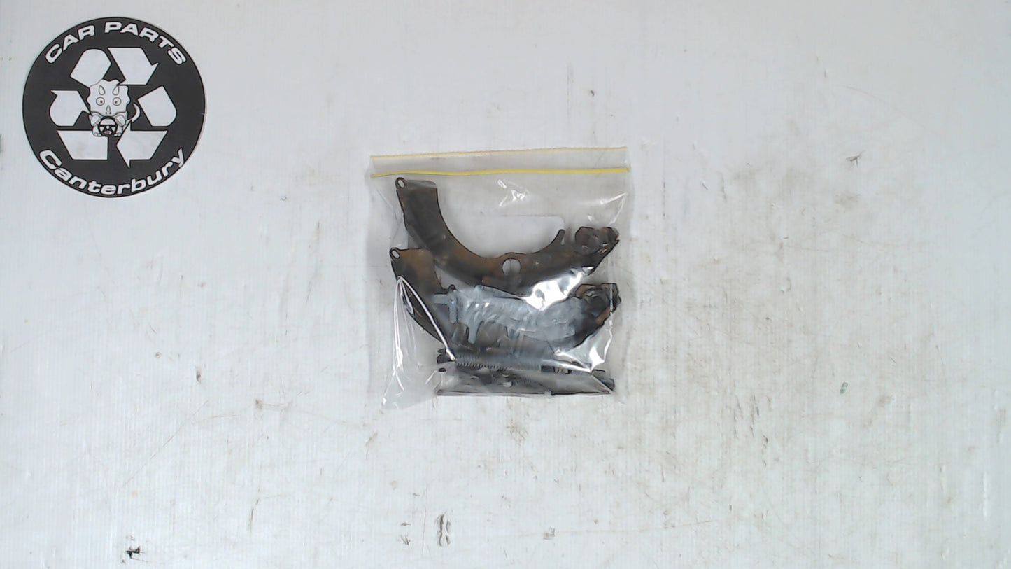 Handbrake R - Shoes & Springs