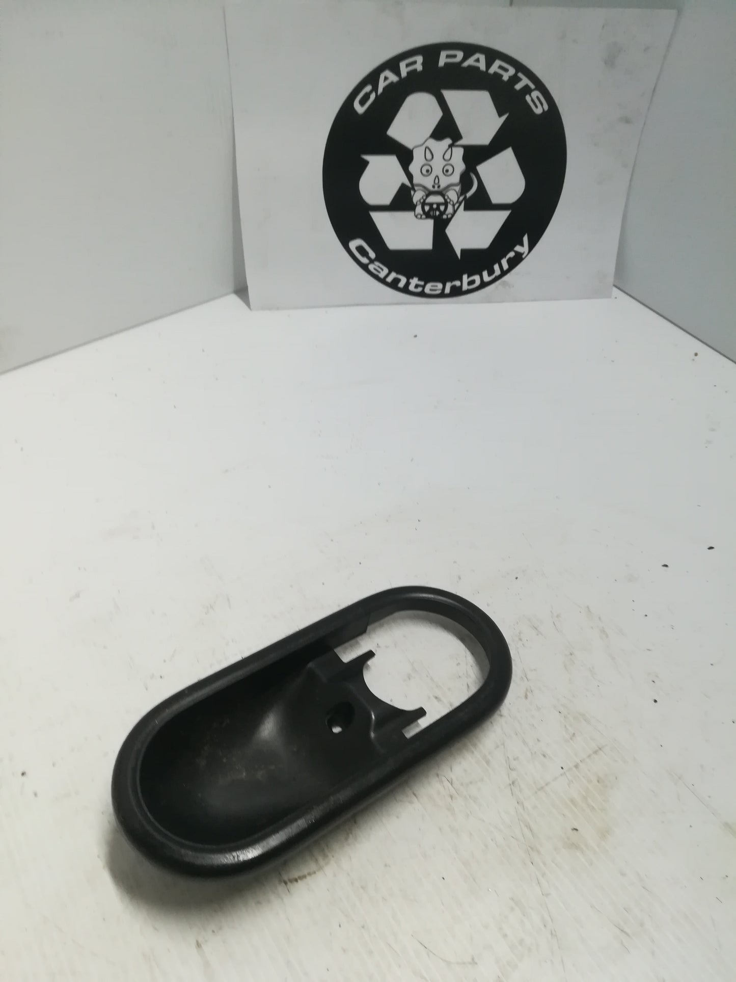 Door Cup L