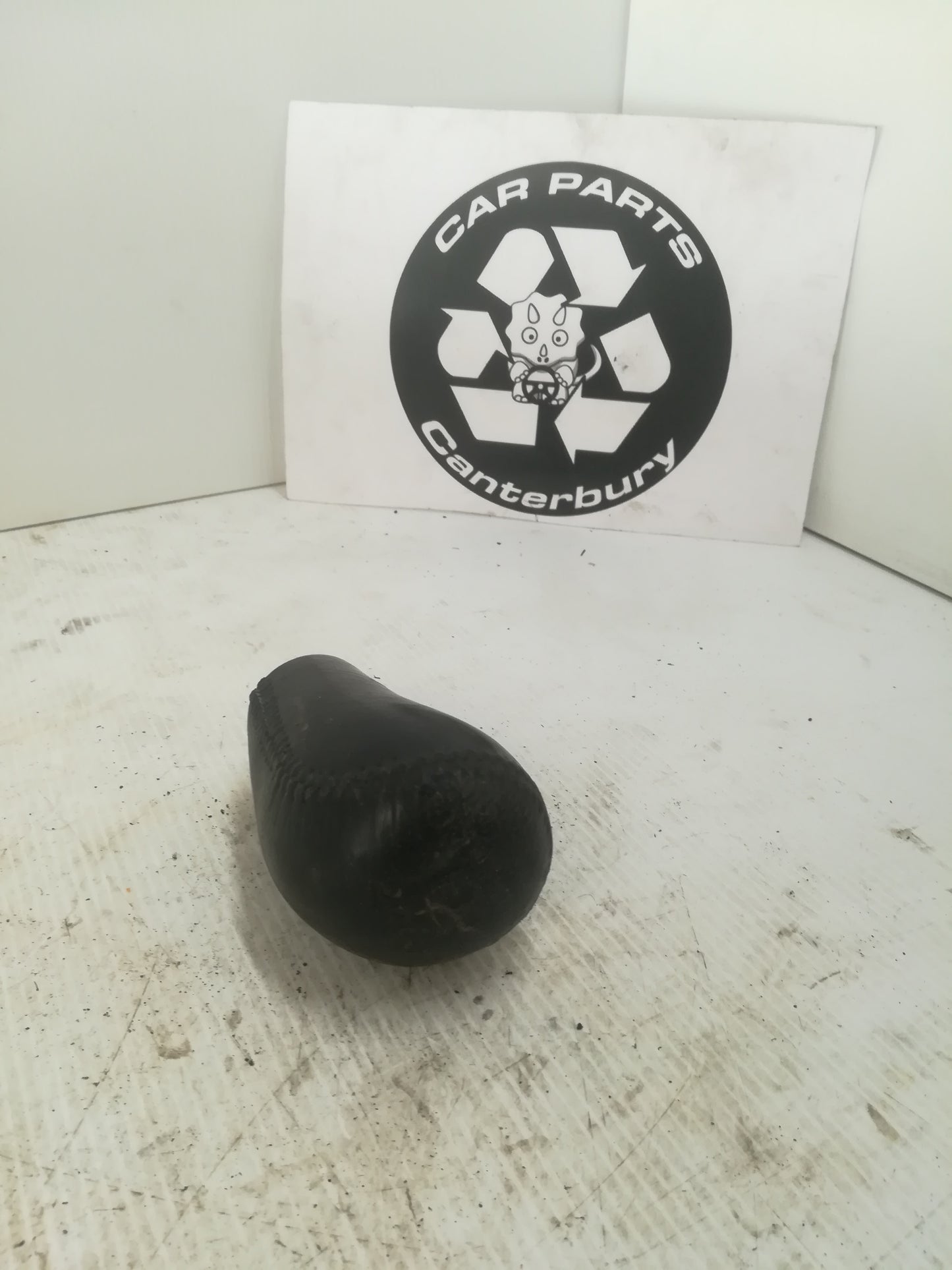 Gear knob