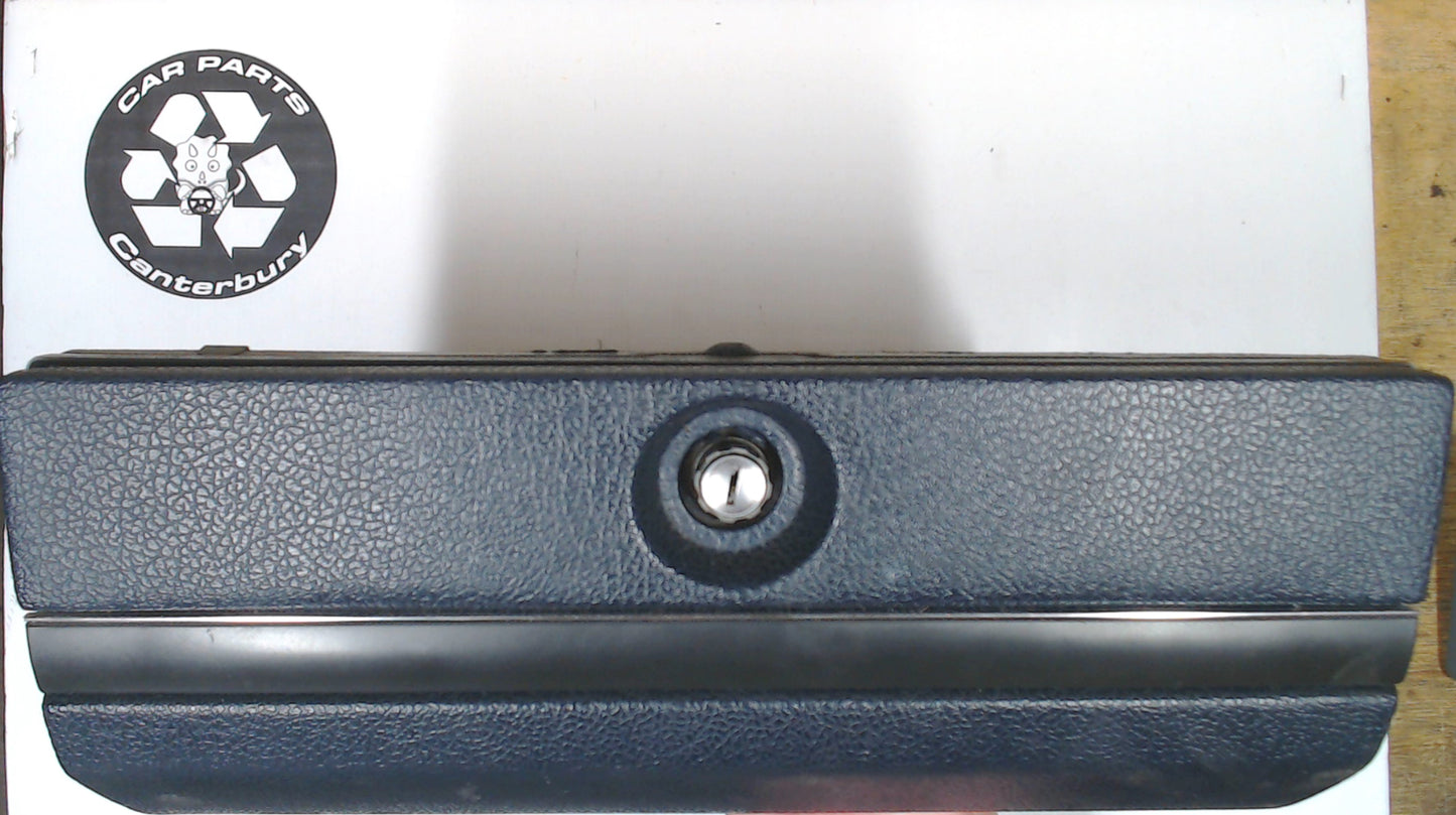 Glovebox Assembly - TM pR1132