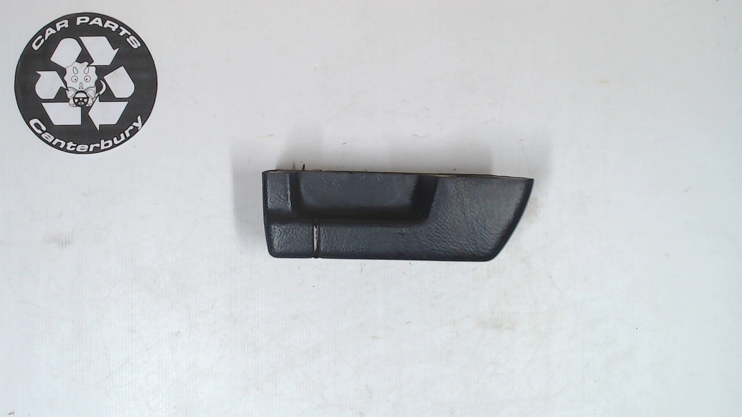 Door Grab Handle R