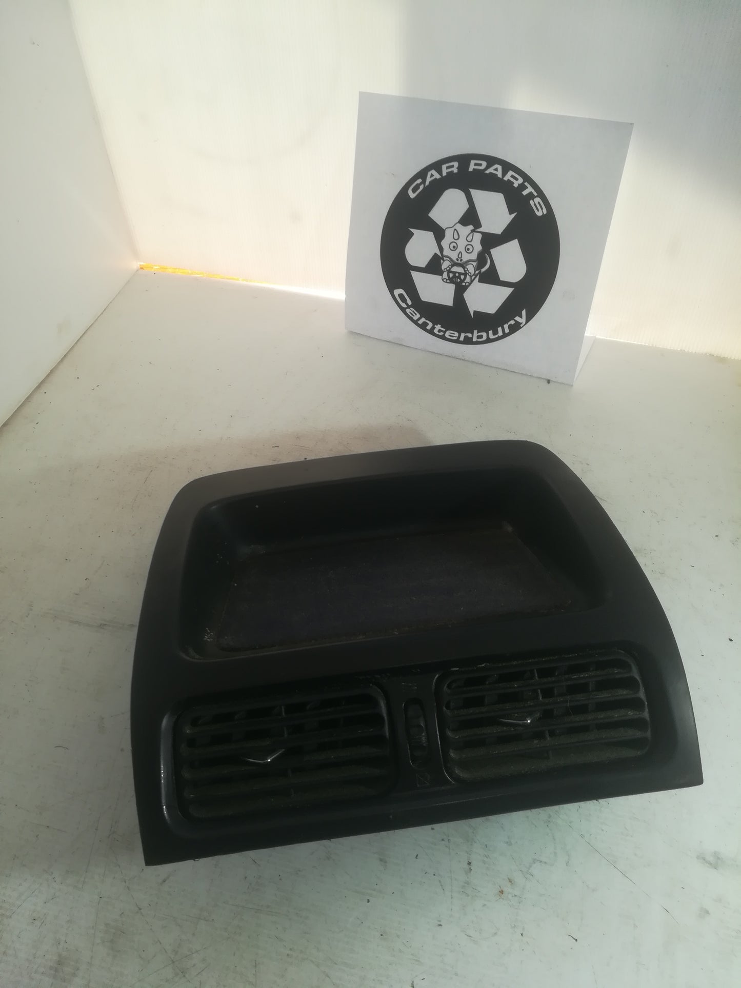 Dash Tray