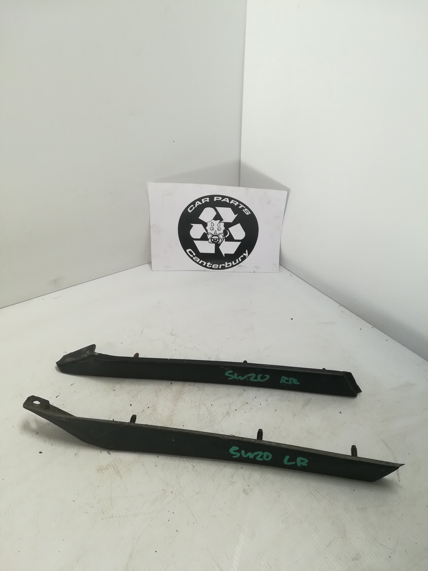 Body Moulding R/R/Pair