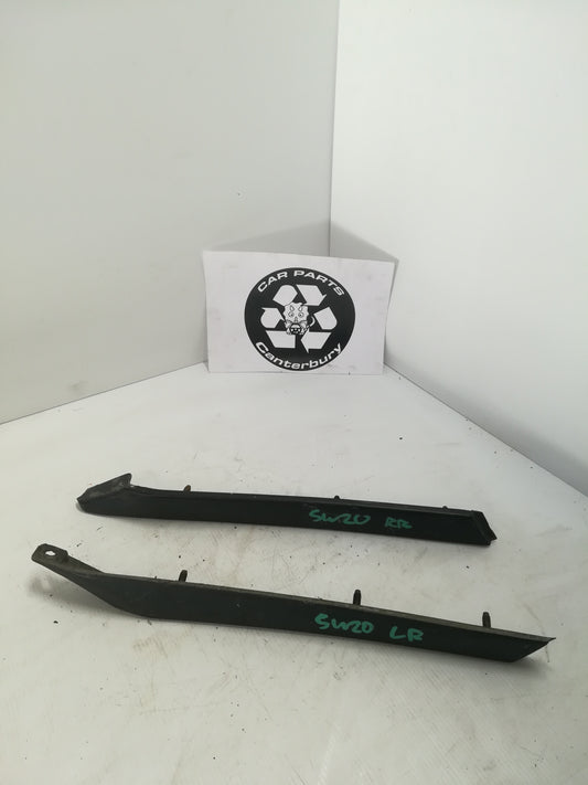 Body Moulding R/R/Pair