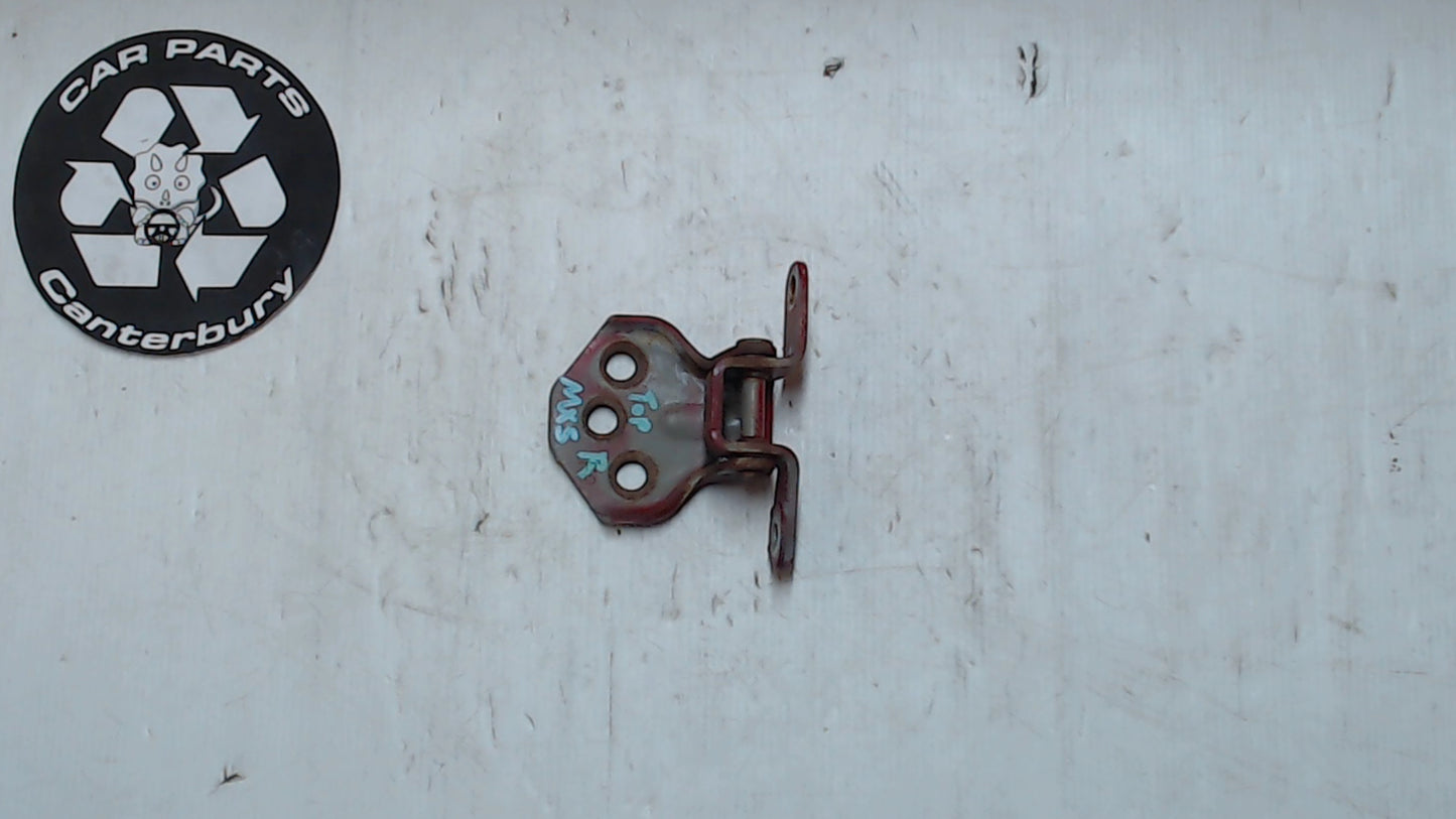 Door Hinge R - Upper