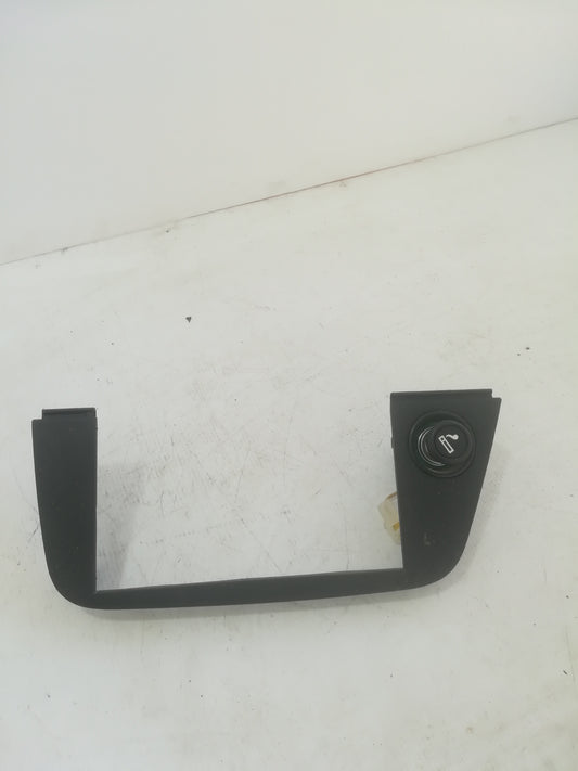 Stereo trim
