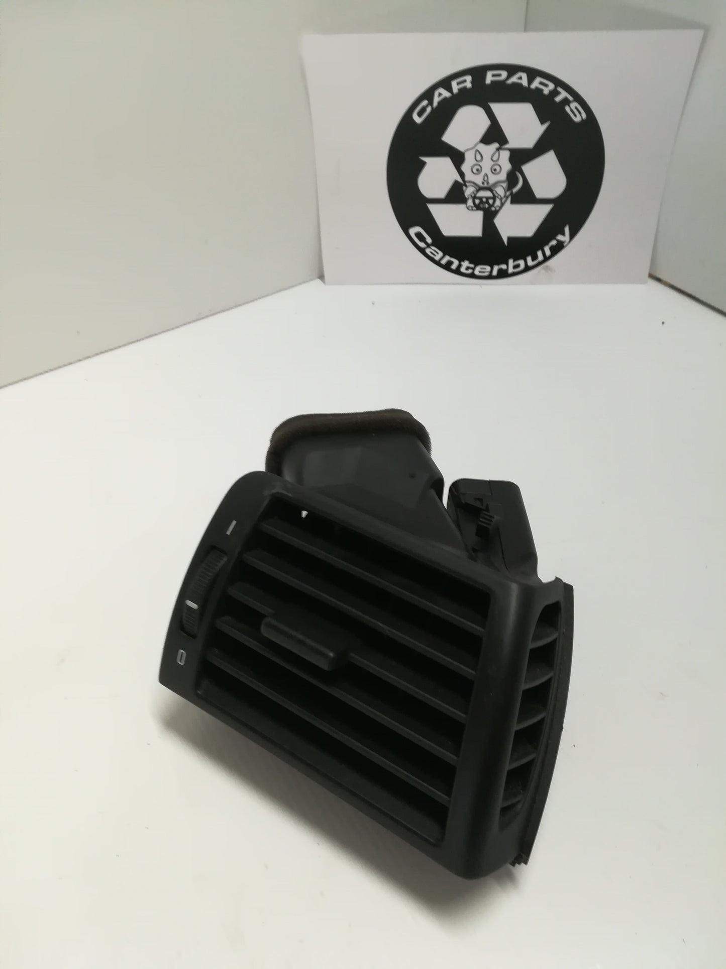 Dash Vent R
