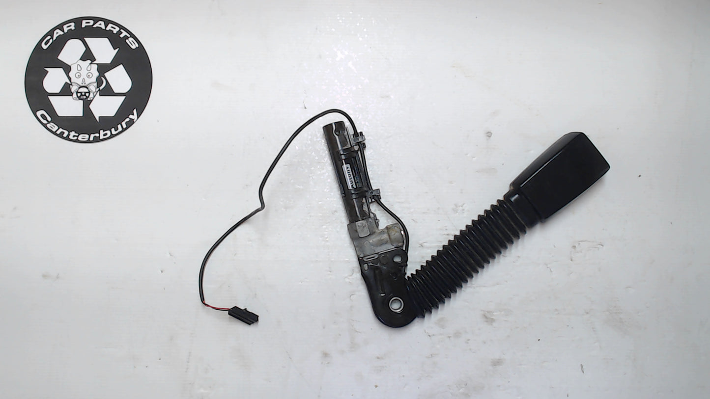 Seatbelt Buckle F/R w/Tensioner 8 257 790 R