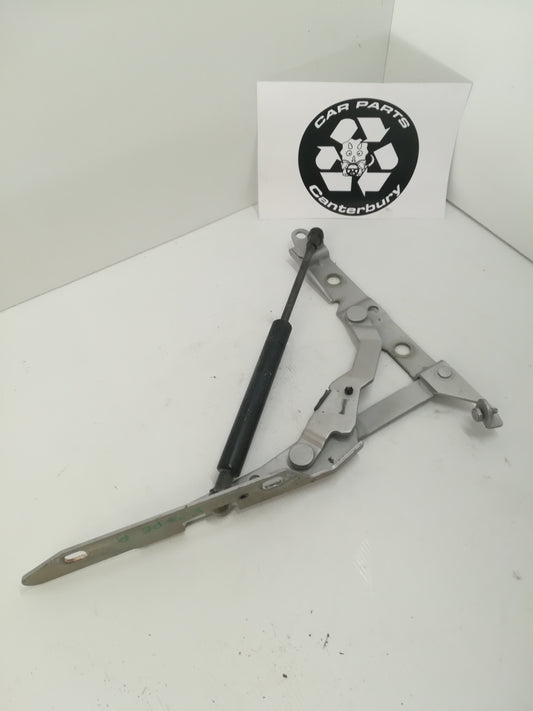 Boot Hinge R w/Gas Strut