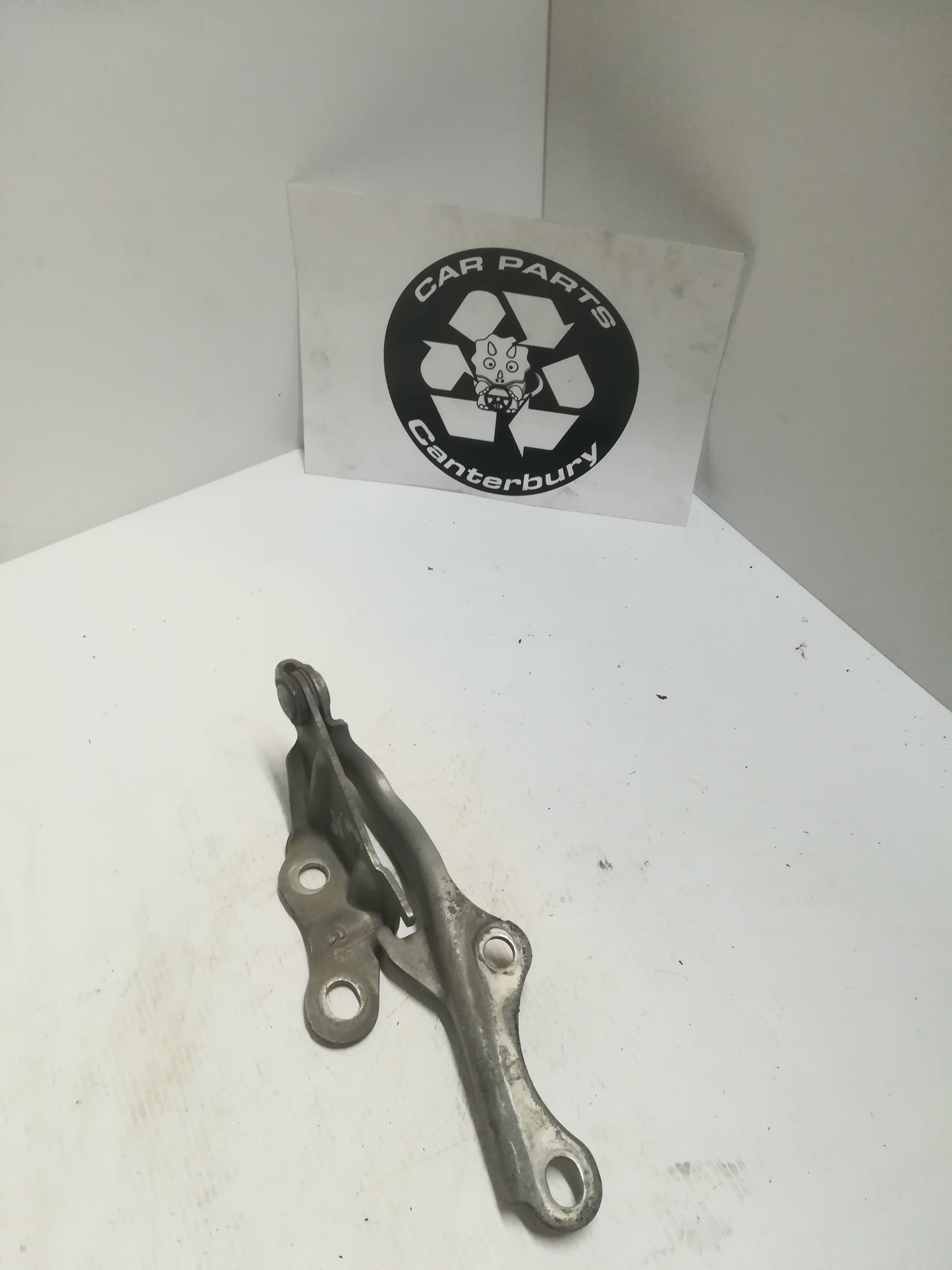 Bonnet Hinge R Silver