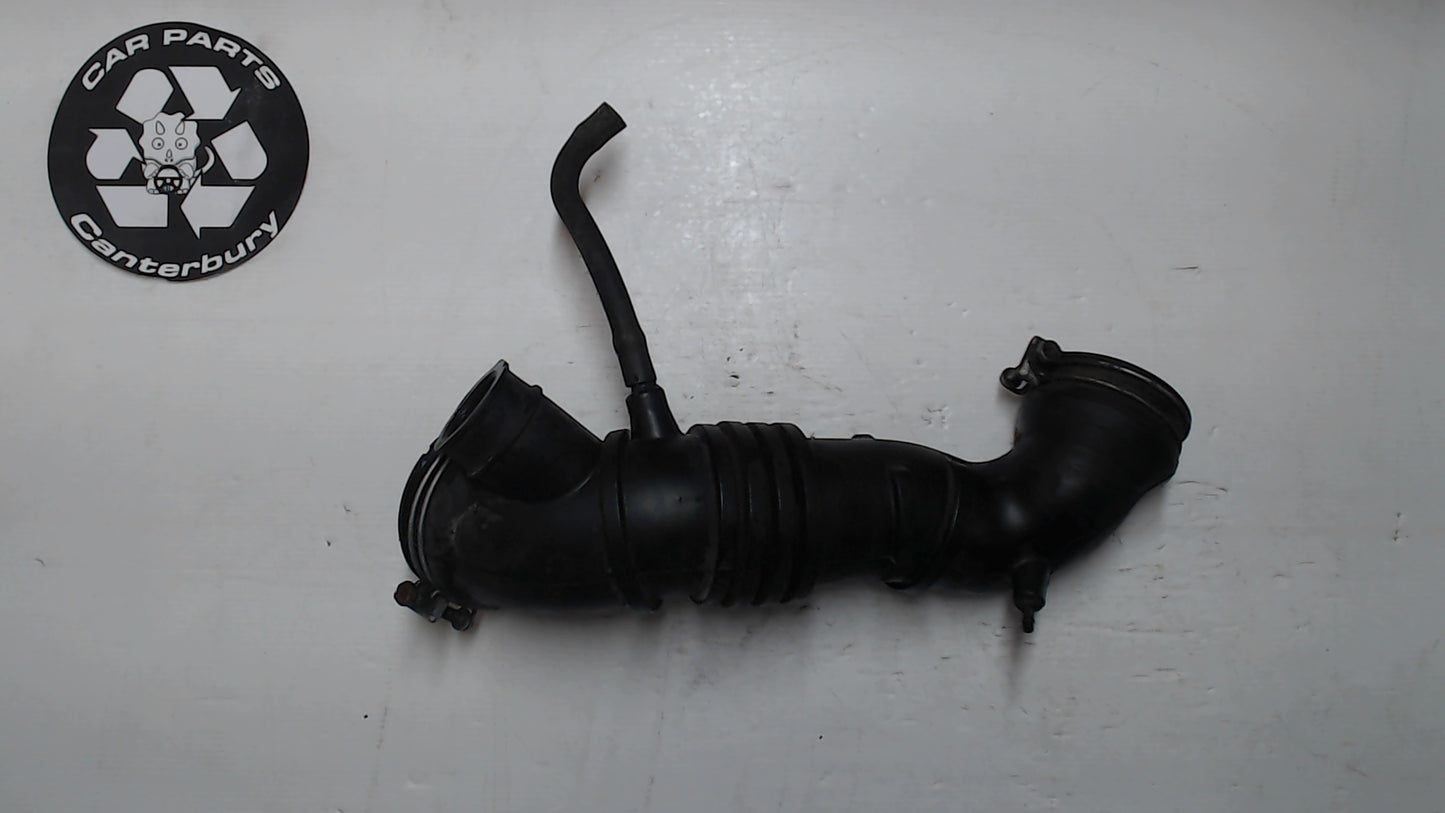 Air Intake Pipe - Air Filter Box to Turbo MD175529