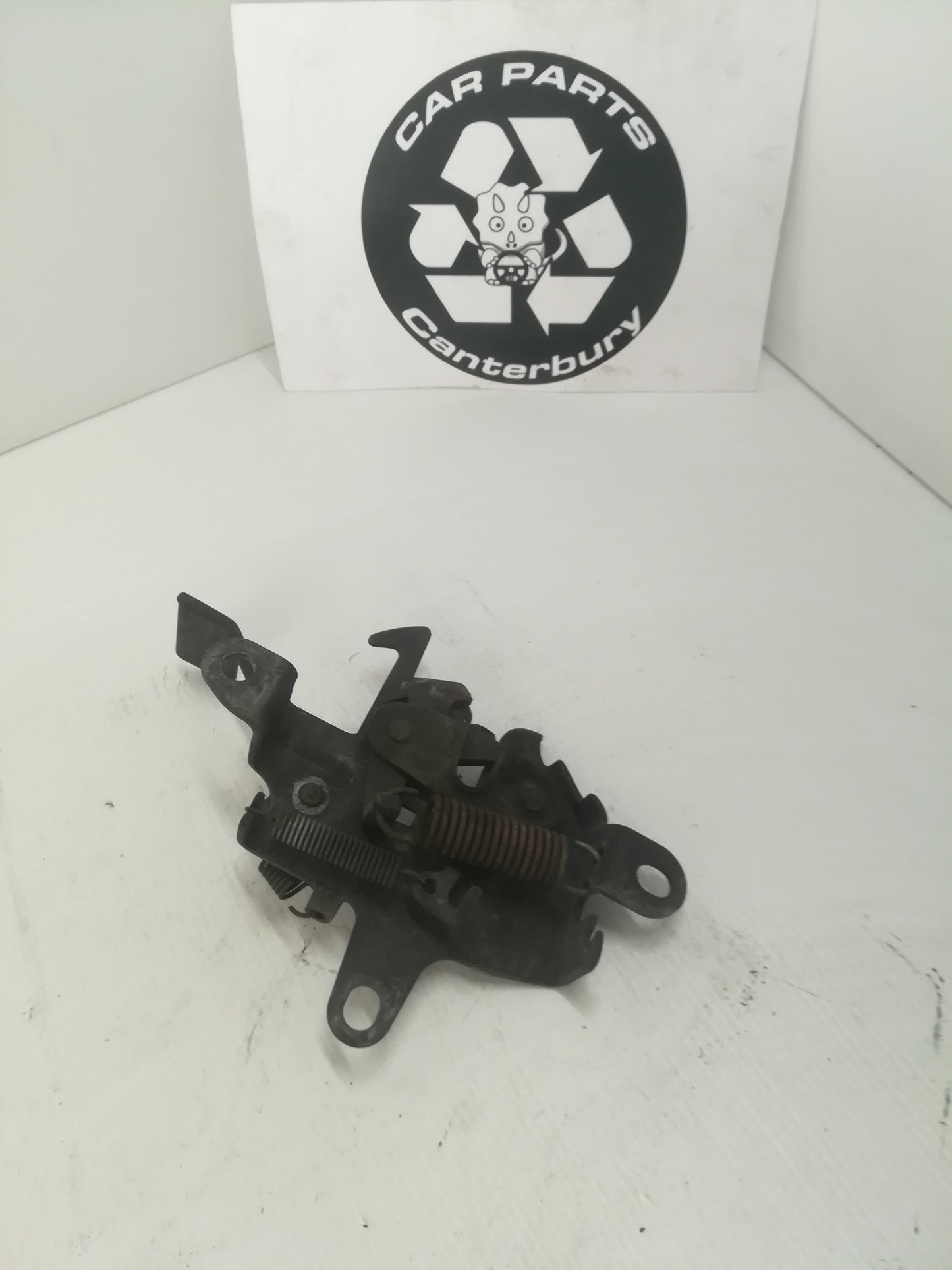 Bonnet Latch
