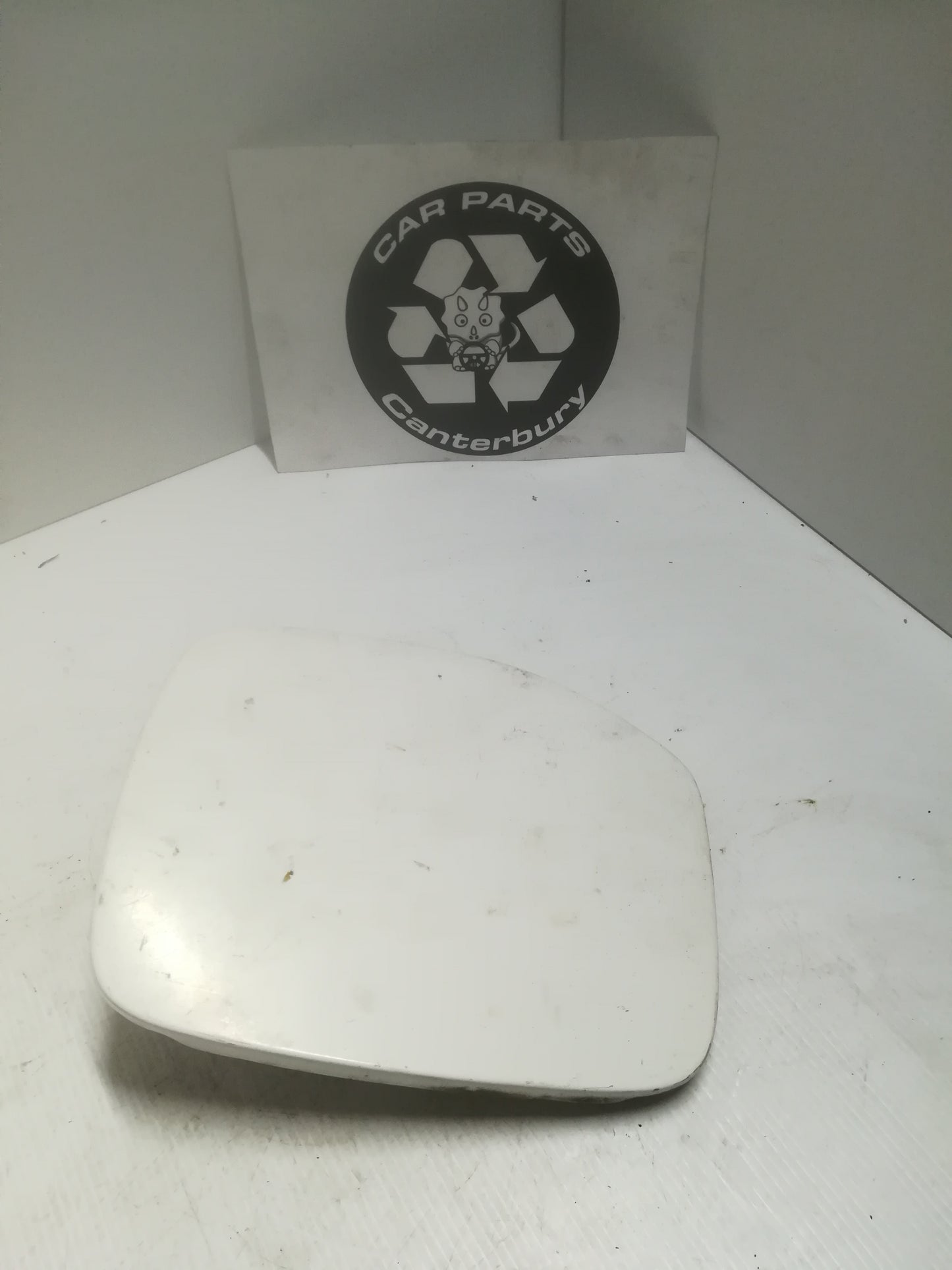 Fuel Flap -White